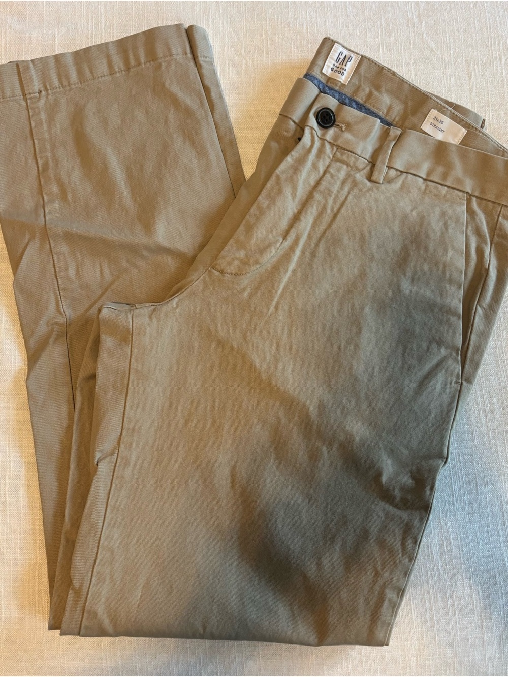 GAP Men's Chino Pants in Khaki Tan